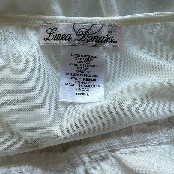 Linea White and cream lace trimmed midi slip (size L) 179 - Picture 6 of 6